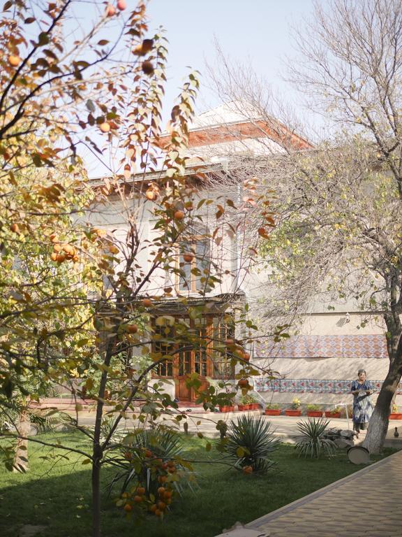 Guest House Ikathouse Marghilon Exterior photo